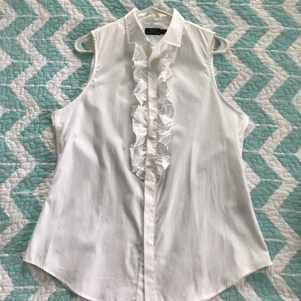 Women’s NWT Ralph Lauren sleeveless blouse.